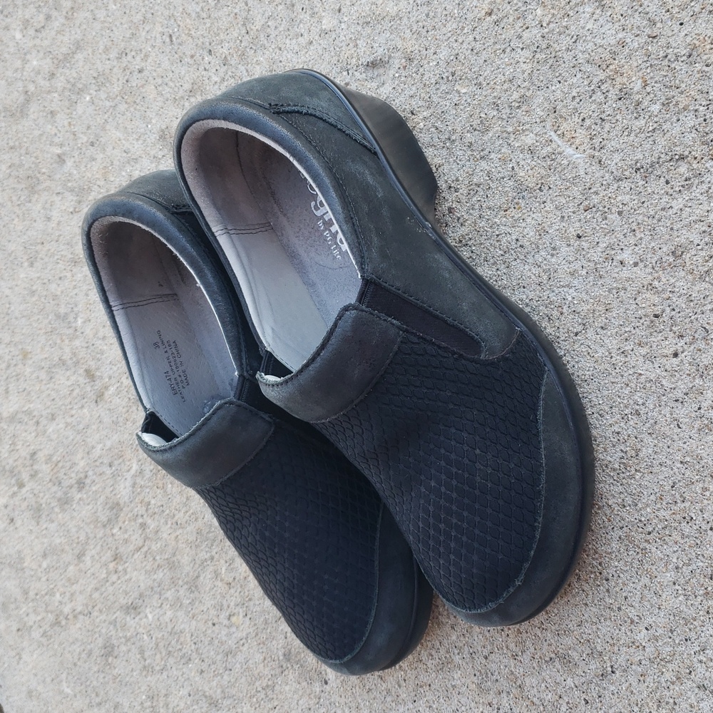 Alegria Womens Eryn Anise Baby Tumble Clog Slip On Shoes Size 38 Slip Resistant - Picture 3 of 16